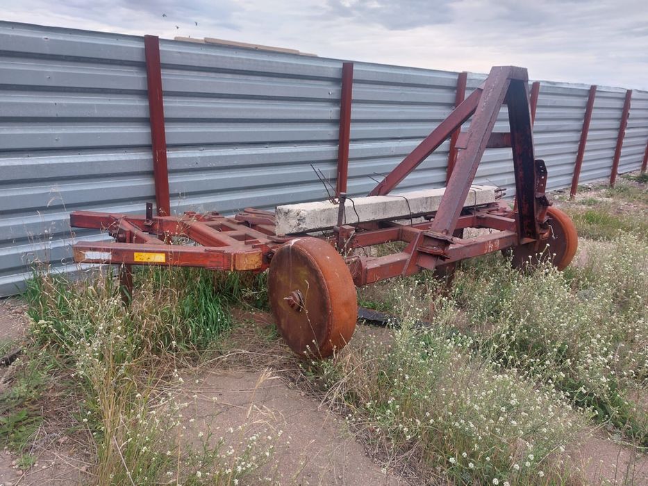 Продам культиватор плоскорез КПШ 5