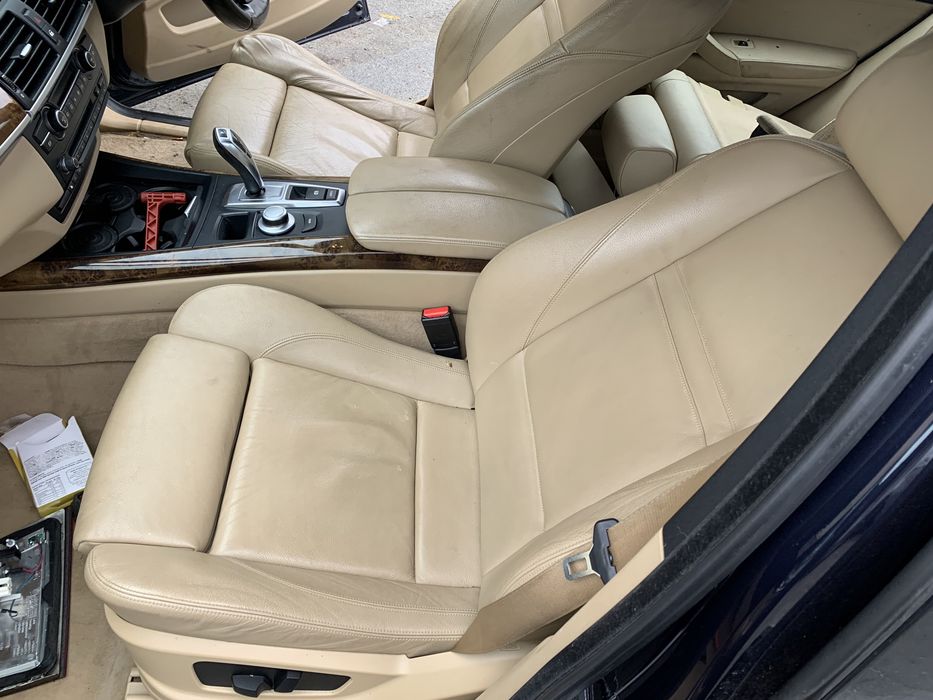 Продаваме на части бмв х5 е70 3.5д bmw x5 e70 3.0d на части.