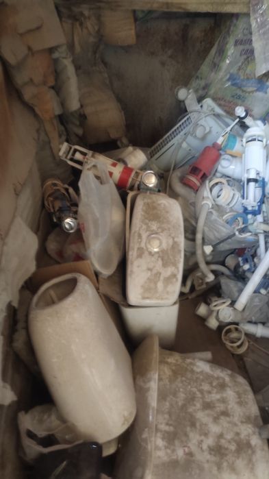 Продам бочки и крышки от унитазов