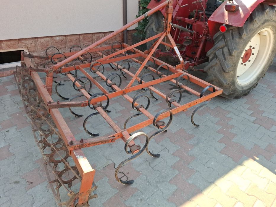 Cultivator,combinator