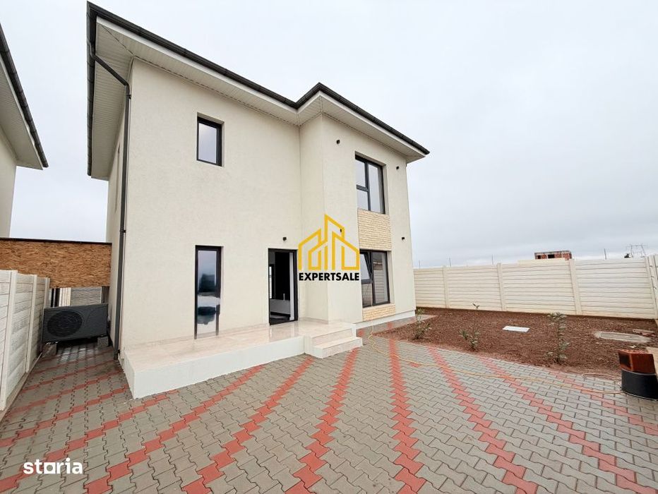 VILA 4 CAM/ POMPA CALDURA/PANOURI/Mobila de bucatarie si Dressing