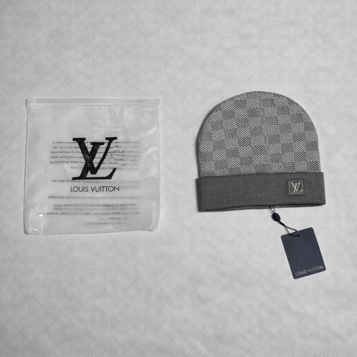Caciula Louis Vuitton