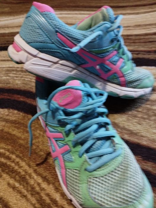 Маратонки Асикс 37 номер
