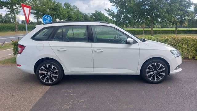 Skoda Fabia Fabia cu RAR efectuat-Full-Clima-Navi-Jante aliaj-Garantie 6 luni