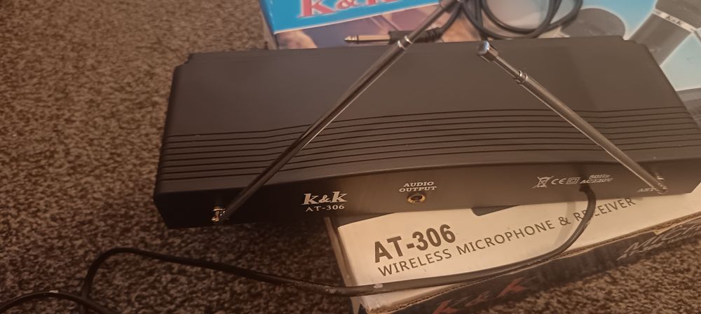Microfoane wireless 2 bucăți noi k&k