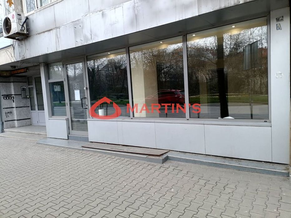 Магазин в София-Център площ 77 цена 2200