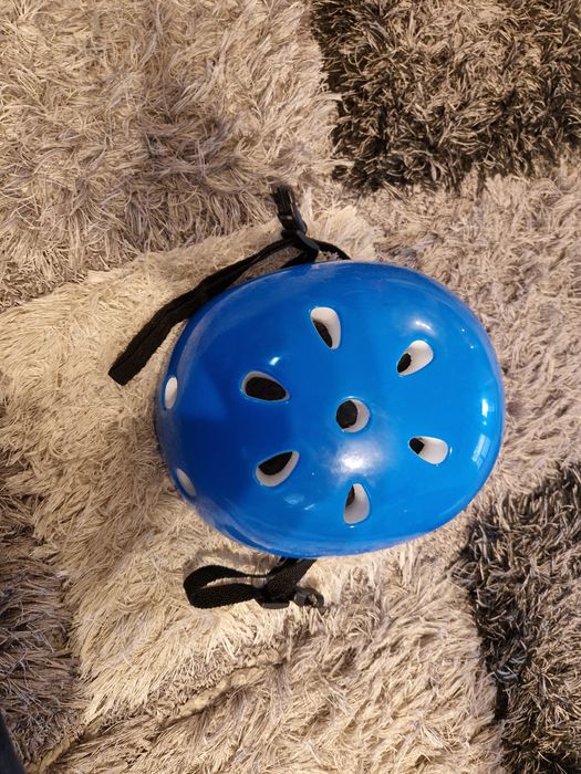 Vând casca bicicleta copii