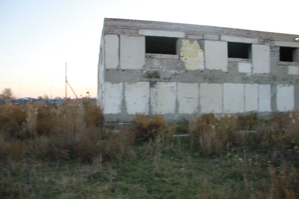 Недостроенное здание СТО