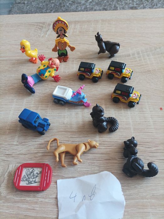 киндер играчки kinder