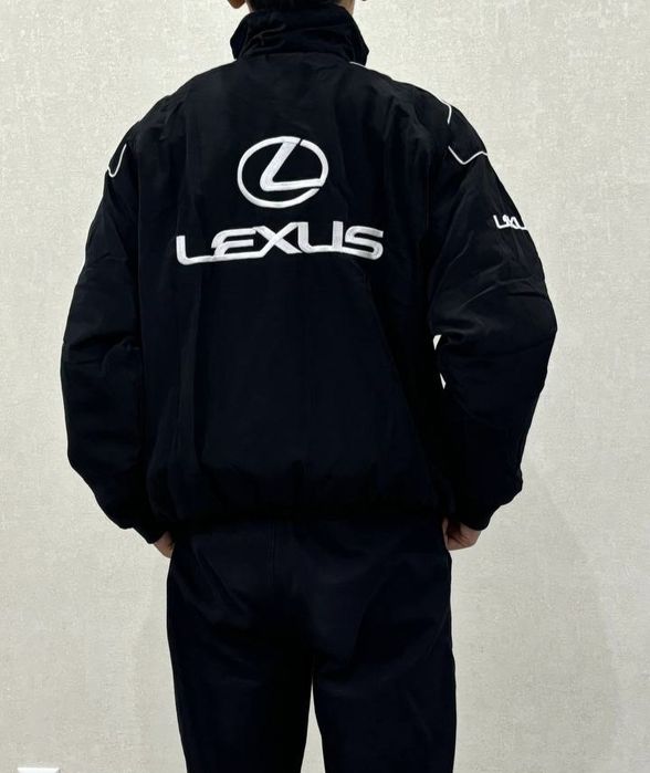 Осенний бомбер Lexus