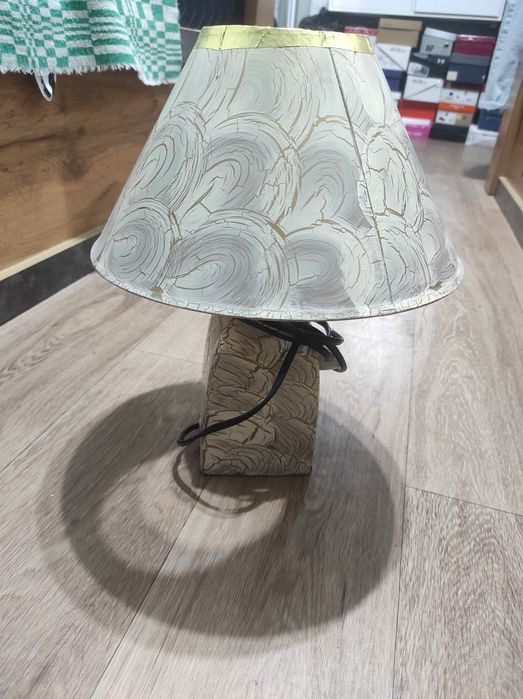 Лампа настольная