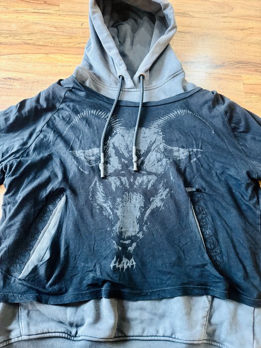 Горнище с качулка на LUDA GOAT