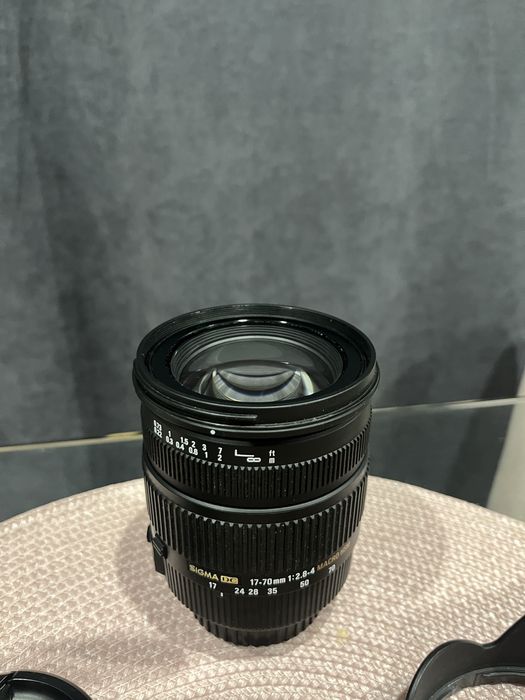 Canon EOS 750D + 50mm 1.8f + sigma 17-70mm 2.8f