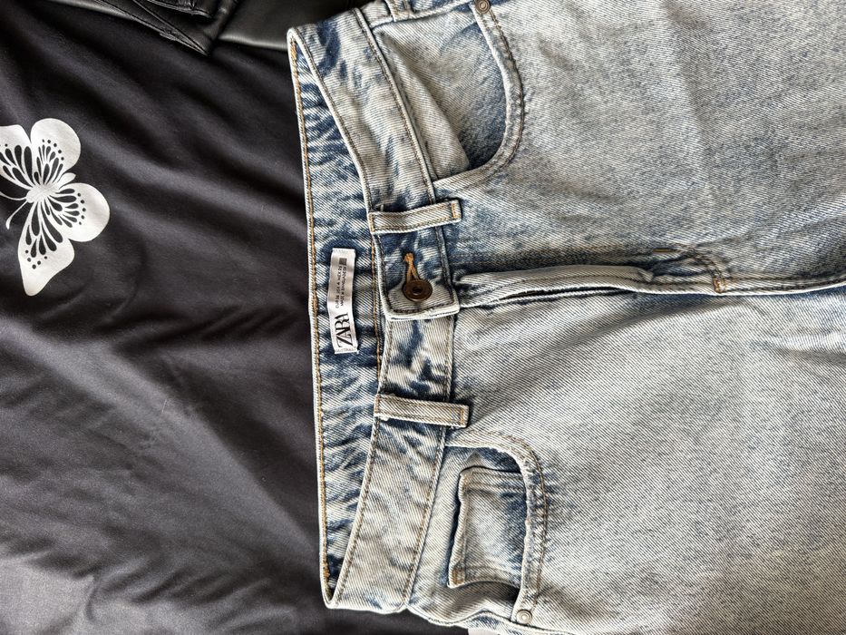 Дамски дънки и панталони