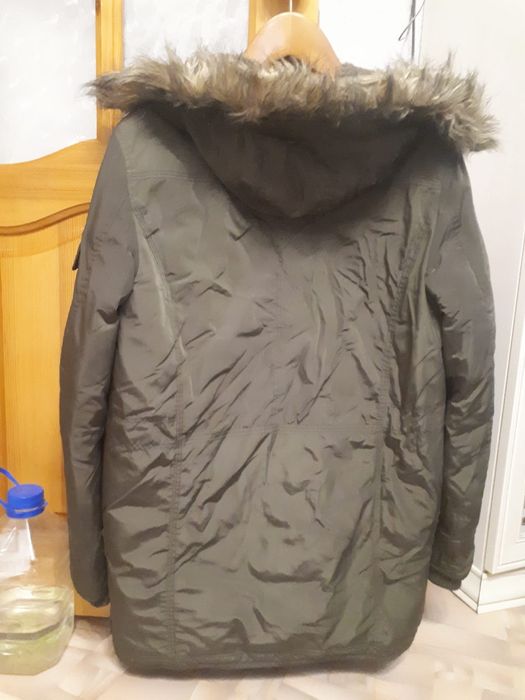 Продам куртку зима 35000