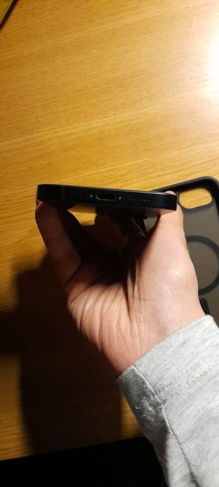 iphone 16e 100% ca nou inca in garantie