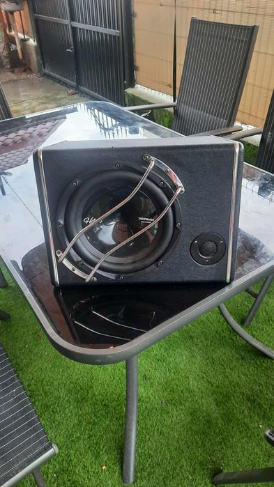 Subwoofer auto activ