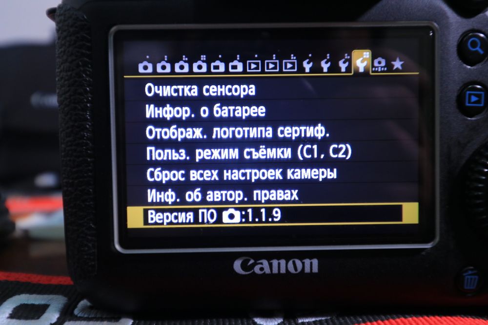 Canon eos 6 D sotiladi