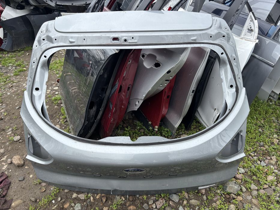 Капак/Багажник/Задна врата Ford Puma