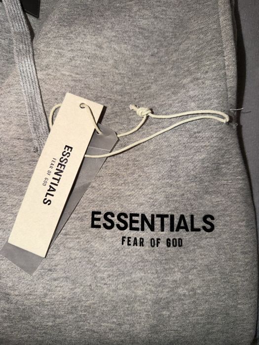 Pantaloni essentials