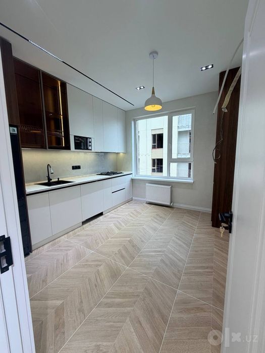Продается 1 ком квартира, ЖК Bi Sado Business, ор-р: Авиатор, 35м²