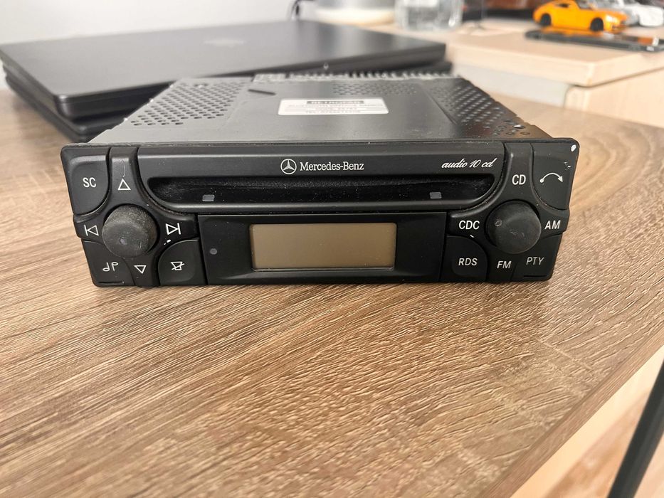 Casetofon Radio CD Mercedes Audio 10 CD cu Bluetooth BT