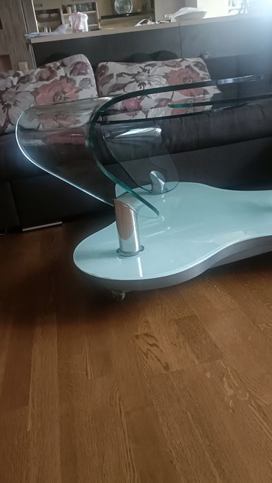 Столик журнальный