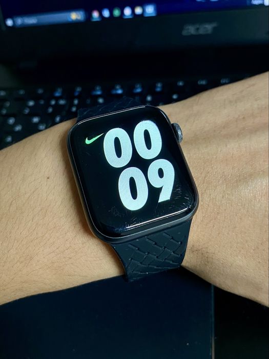 Apple Watch series 5, 44 mm
