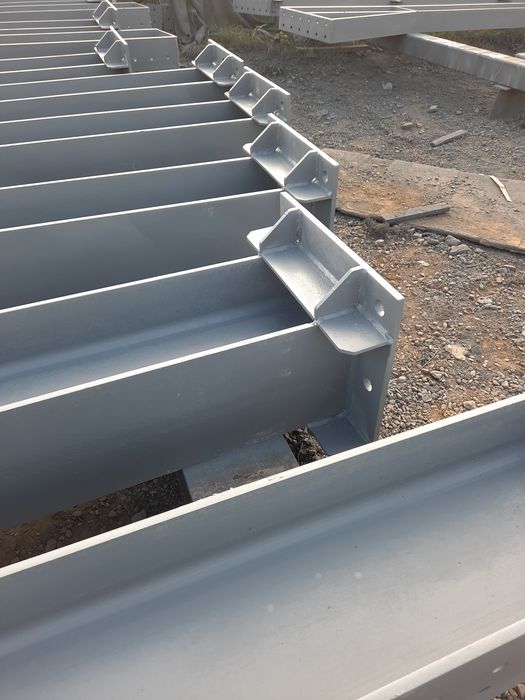 Vând hale metalice lucrăm fără avans