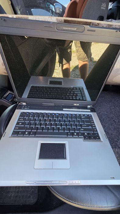 Laptop colecție asus a6m