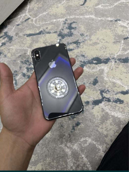 Iphone xs idel holatda umuman aybi yo
