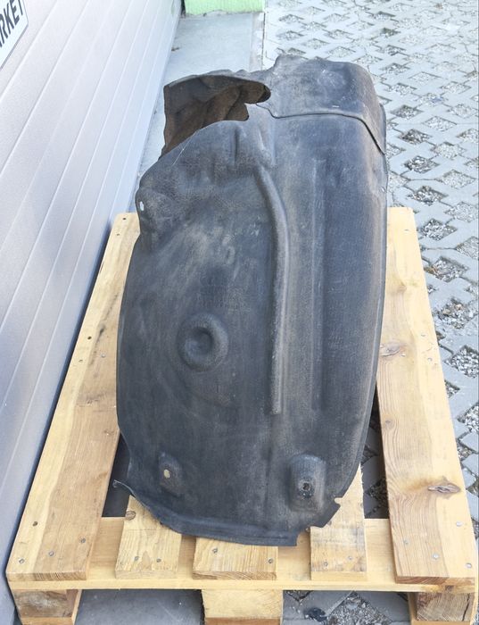 Десен подкалник AUDI A7 C7 4G 4G0821134D 4G0853888C