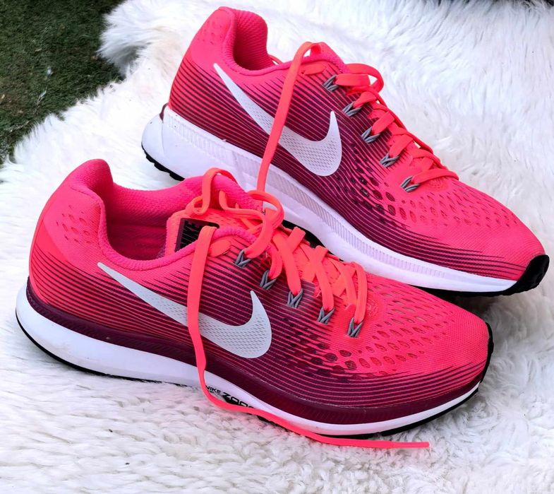 Nike оригинални дамски сникърси 38.5 номер