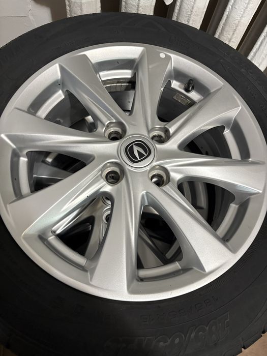 Продам комплект резины с дисками