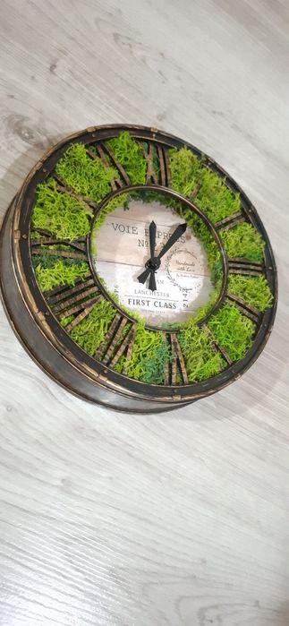 Промо цена! Стенен часовник със скандинавски мъх