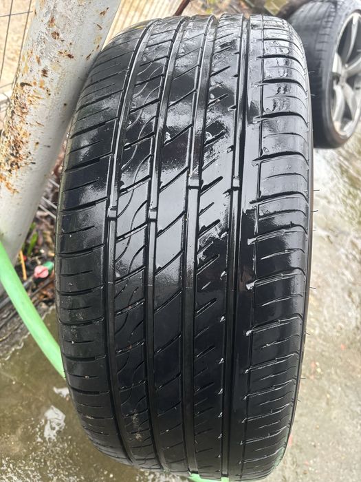 Cauciucuri vara 245/40/ZR19