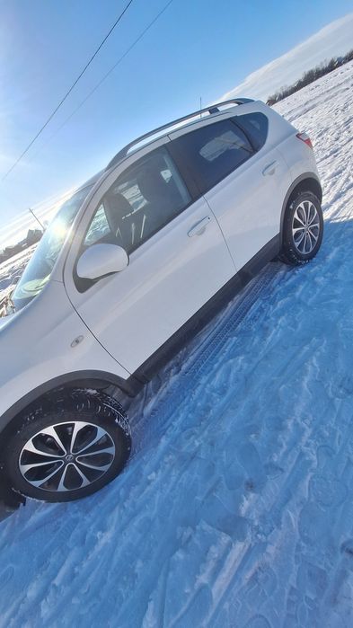 Nisan qashqai  2 litri  150 cai