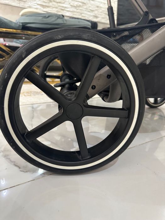 Количка Cybex Balios S Lux 2023 Sky blue с зимен чувал на cybex и чант