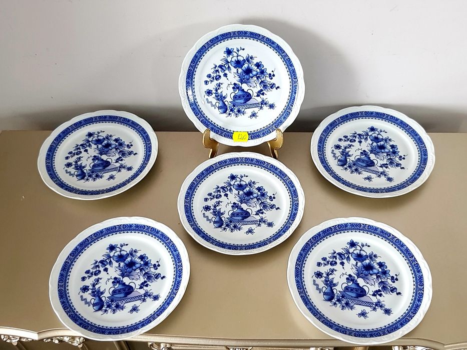 Farfurii/platouri vechi din porțelan