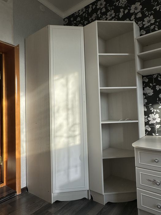 Комплект шкаф+рабочий стол б/у