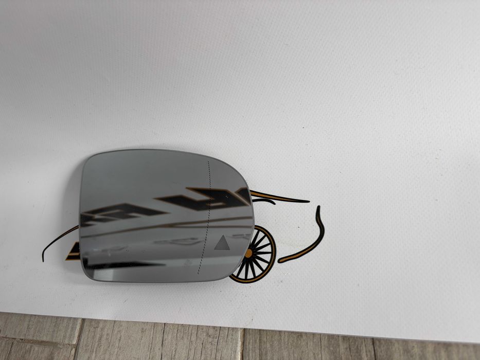 Geam oglinda stanga Mercedes cod A0998100616 Mercedes C S GLC