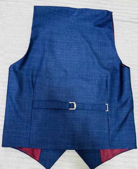 Продам кастюм Doni Ricce