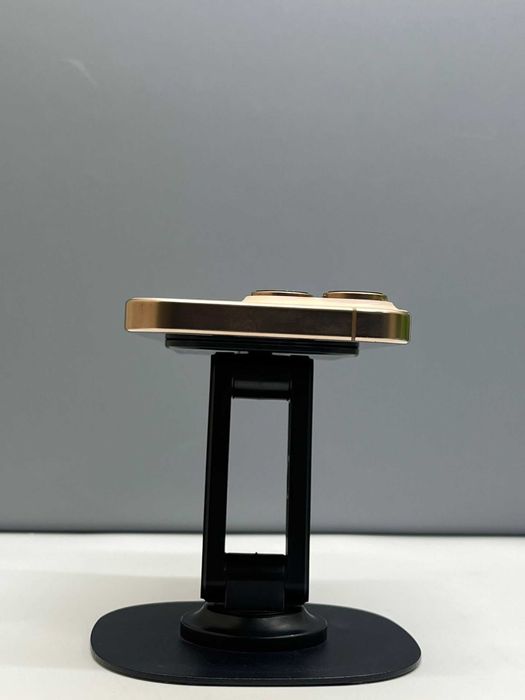 Apple iPhone 16 Pro 256GB, золотистый