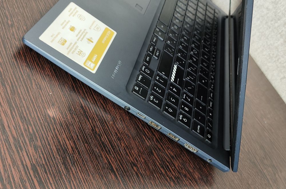 Продам ноутбук ASUS