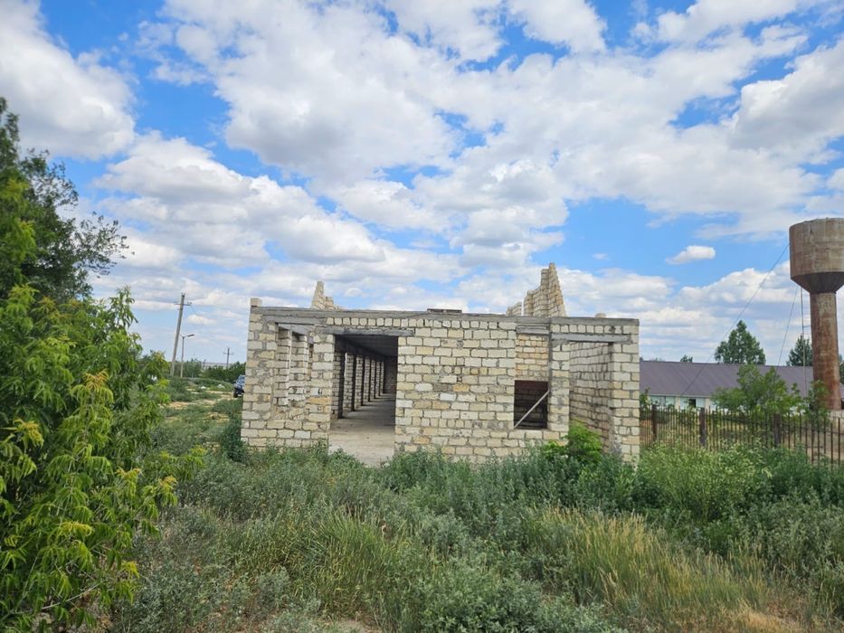 Продам два здания на одном участке