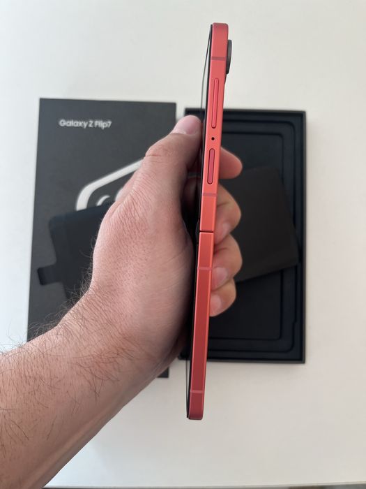 Samsung Z Flip 7 256GB 100% bat 6 цикли