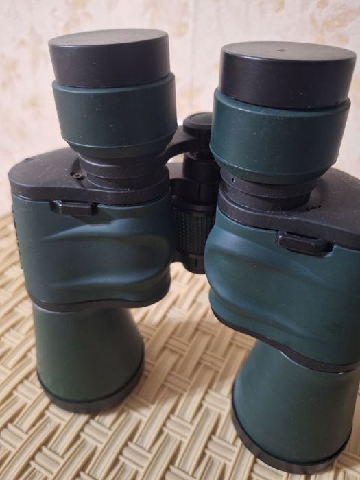 Продам бинокль в хорошем состоянии.