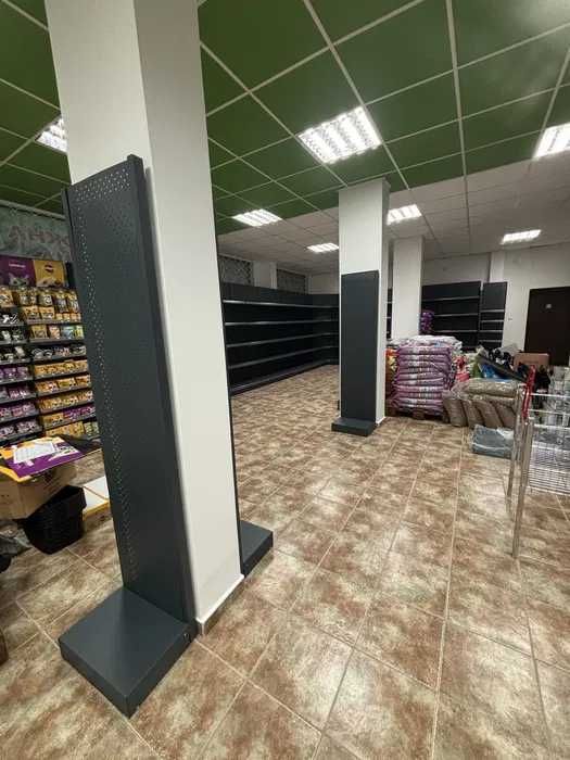 Метални стелажи за зоомагазин - търговско оборудване НОВО НАЛИЧНО