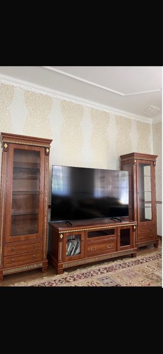 Продаю мебельную стенку