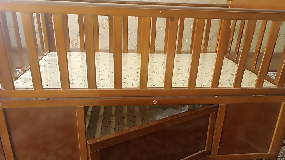 Bolalar kravati sotiladi